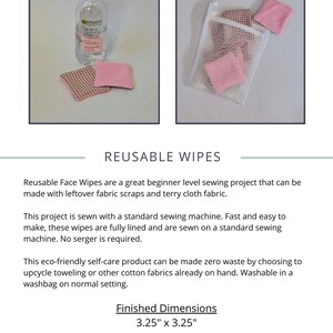 K&ouml;nnte beinhalten: Ein Set wiederverwendbarer Gesichtsreinigungst&uuml;cher in Rosa und Wei&szlig; in einem wei&szlig;en Netzwaschbeutel. Die T&uuml;cher sind 8,26 cm x 8,26 cm gro&szlig;. Der Text "RESUABLE WIPES" befindet sich oben im Bild.