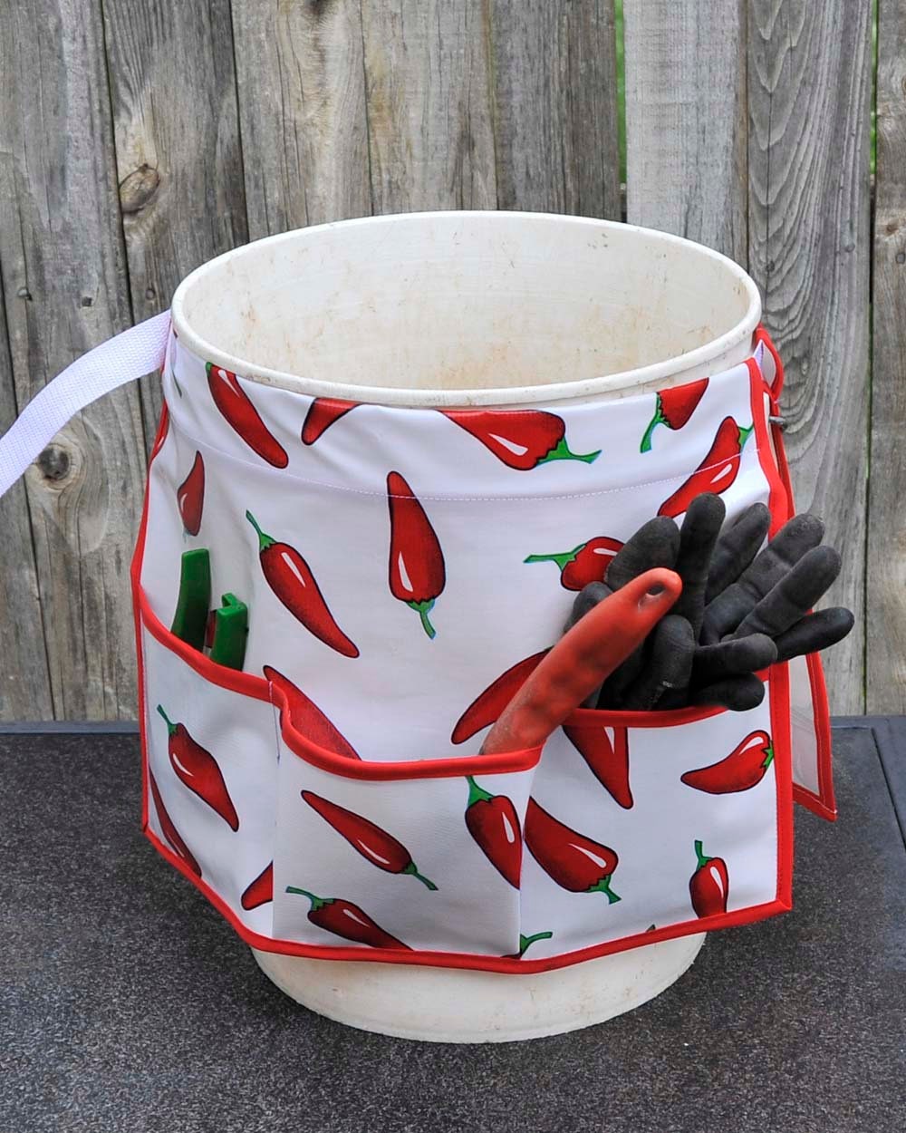 PDF Sewing Pattern Tutorial for Garden Bucket Apron, DIY Utility Half ...