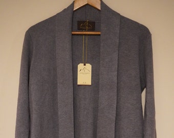 Cardigans, Color GRAY, Soft, warm, elegancy. Perfect for you. Size STANDARD. Guaranteed quality. Cardigans Luxury.