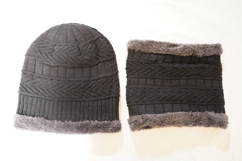 Winter hats COMFY WARM SOFT, Very comfortable. Perfect to wear any time Alpaca Black