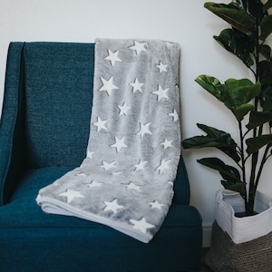Gray Glow in The Dark Blanket - Kid Room Decor - Cool Space Blanket - Glow Tent - Boys/Girls - Grey Stars - Lightweight Throws - Fun Blanket