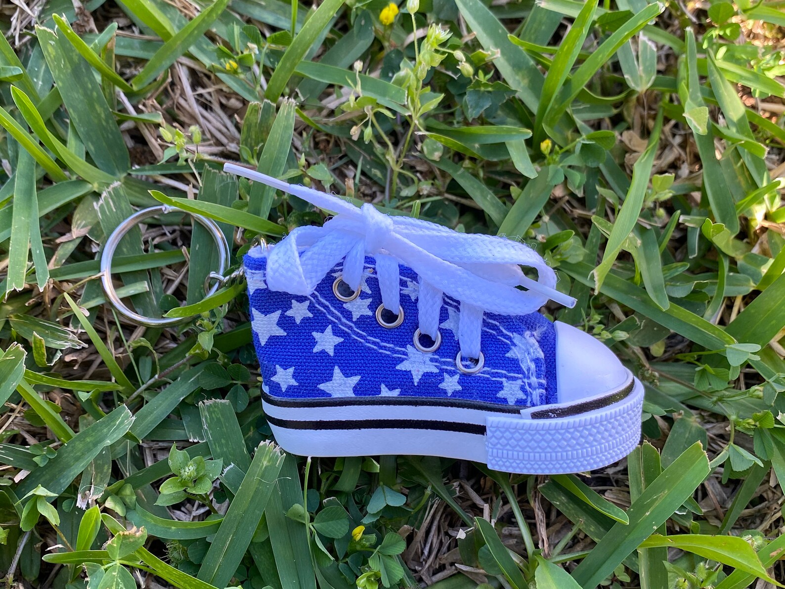 Converse key chains mini converse keychain shoe keychain Etsy