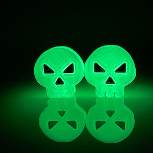 Roller Skate Toe Plugs: Glow In The Dark Skulls