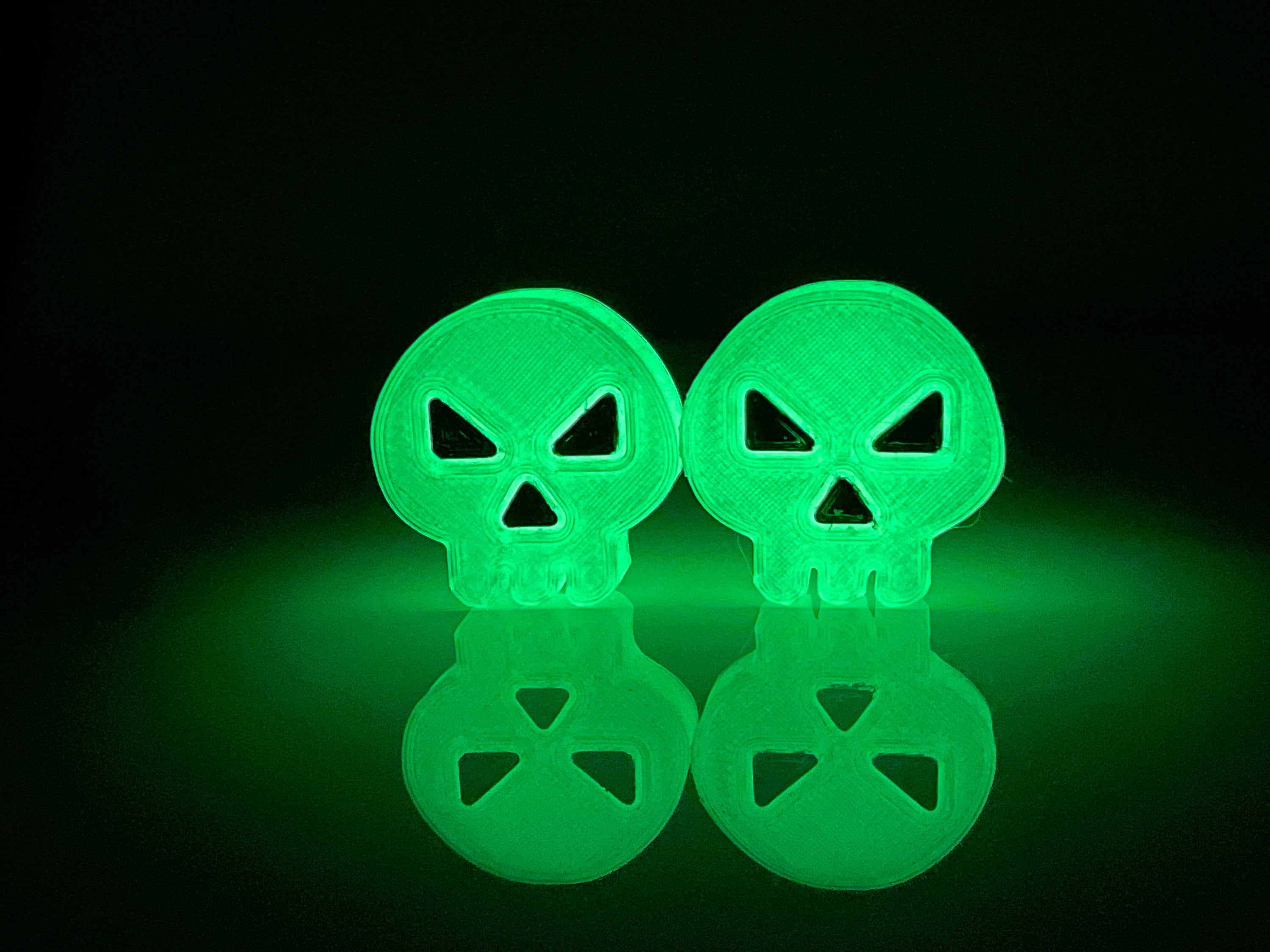 Roller Skate Toe Plugs: Glow In The Dark Skulls