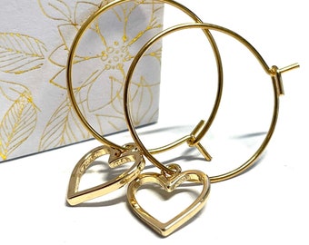 Gold Ohrringe mit Herz Anhänger Kreolen  aus vergoldetem Edelstahl Hoops Herz Liebe Geschenk zum Valentinstag leicht filigran