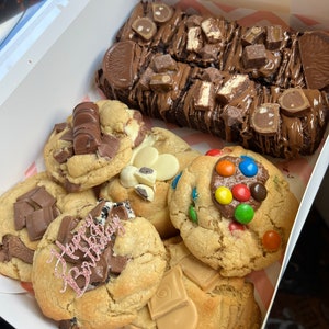 Mixed 6 cookies & 8 brownies - brownie selection - nyc cookies - personalised brownies - mixed treat box - birthday gift - stuffed cookies