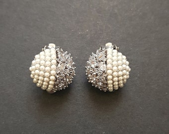 Carolee silver tone faux pearls rhinestones clip on earrings