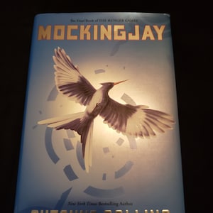 Mocking Jay : Suzanne Collins  (First Edition Book)