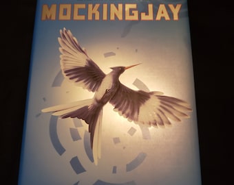Mocking Jay : Suzanne Collins  (First Edition Book)