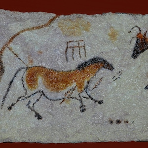 My little horse from Lascaux, acrylic painting on papier-mâché by Lysalamandre.
