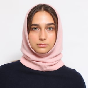 Pure Cashmere Balaclava Hood. Made from 100% Upcycled Cashmere in Pink color, Snood, Cowl scarf, Neck warmer, Winter Hat, Cagoule