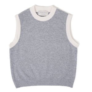 100% Upcycled Cashmere Vest | Grey color | Warm Dressing Waistcoat | Pure Cashmere | Virgine Cashmere