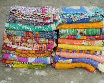 Lotto all'ingrosso di trapunta Kantha vintage indiana fatta a mano coperta reversibile copriletto in tessuto di cotone trapunta Boho trapunte Boho in vendita