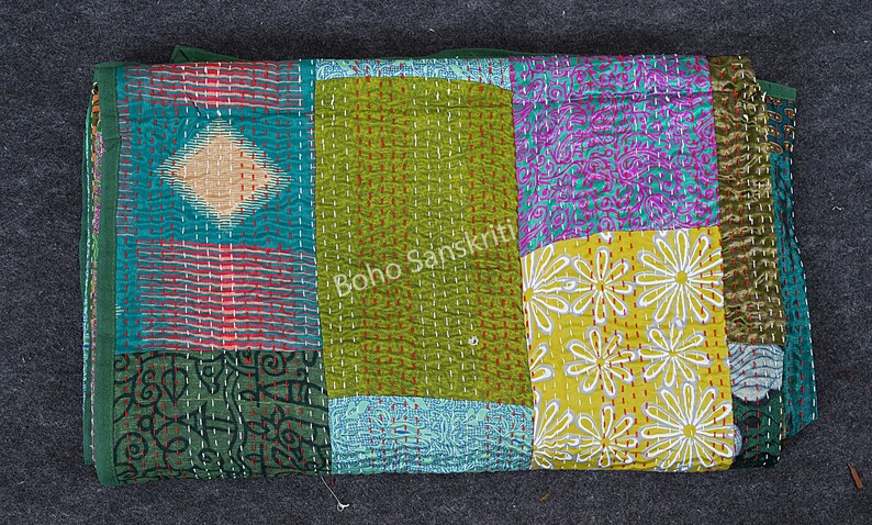 Bohemian Indian Silk Patchwork Kantha Quilt Boho Throw Blanket Bedspread Quilting Bedding Hippie Comforter Queen Handmade Quilts Vintage Green