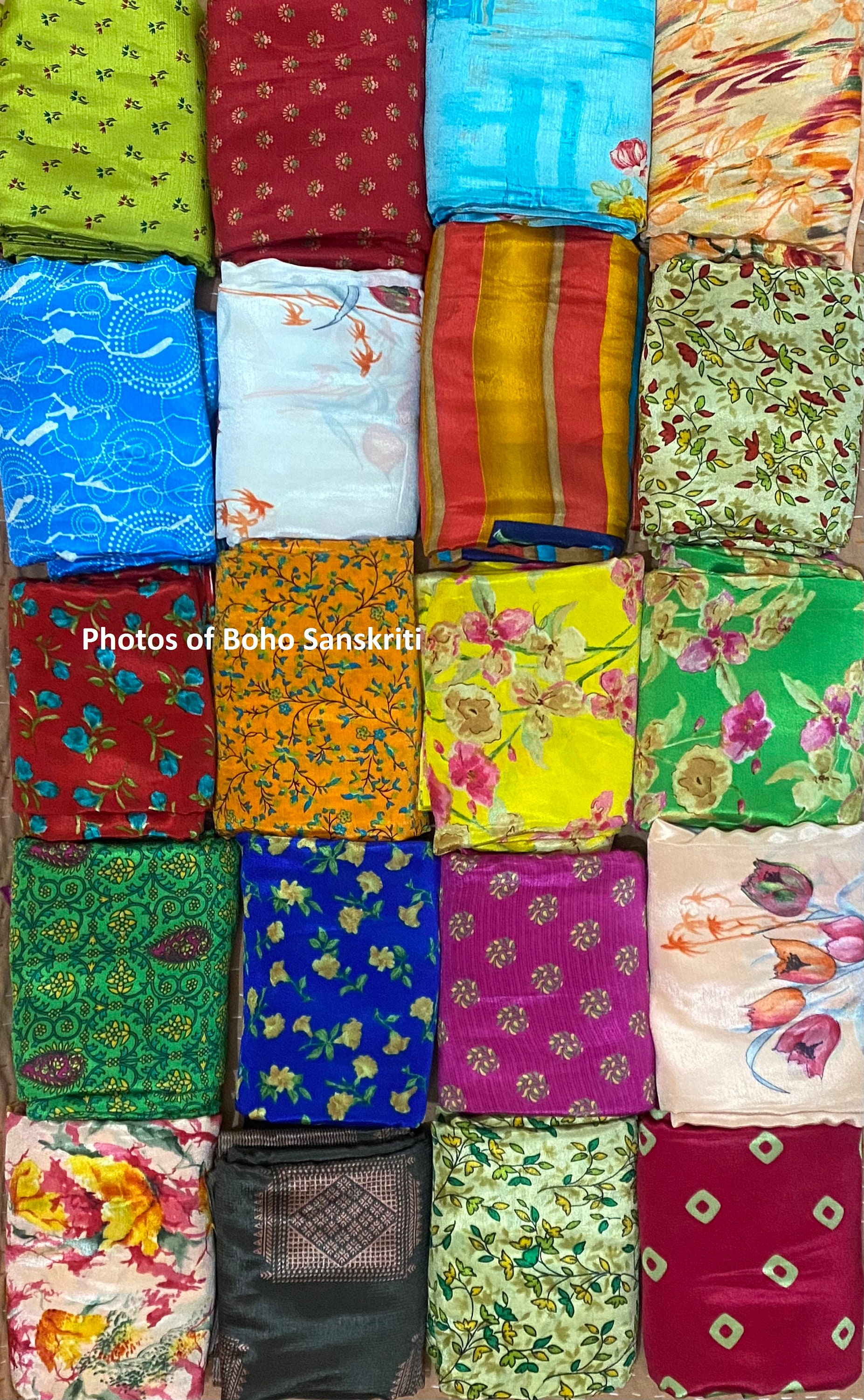 beautiful Puspah Indah Sanskriti Sari floral on teal Indian fabric 96 x 40  India