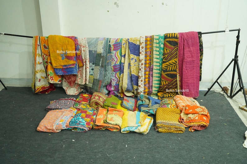 Groothandel veel Indiase vintage Kantha Quilt handgemaakte omkeerbare deken afbeelding 5