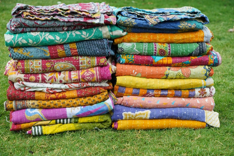 Groothandel veel Indiase vintage Kantha Quilt handgemaakte omkeerbare deken afbeelding 3