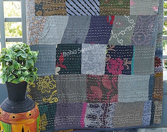 Handmade Silk Patola Patchwork Kantha Quilt Double Bedspread Throw Blanket Quilt bedding Vintage quilts