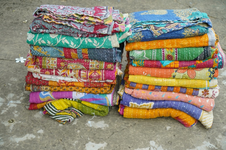 Groothandel veel Indiase vintage Kantha Quilt handgemaakte omkeerbare deken afbeelding 10