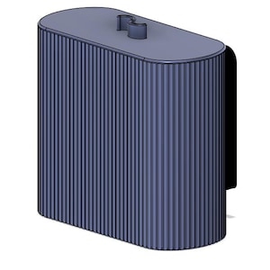 Può includere: Un contenitore blu rettangolare con un esterno a coste. La parte superiore ha un piccolo design curvo. L'oggetto è di colore pieno e ha una forma arrotondata.