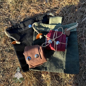 FOREST GREEN MESH Gathering / Foraging Bag Folding Collapsable Drawstring Bushcraft Bag Belt Pouch Belt Bag Mushroom bag berry bag image 3