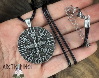 Raven Vegvisir Necklace, Vegvisir, norse jewelry, nordic amulet, protection necklace, runic, rune, Vegvísir, nordic pendant