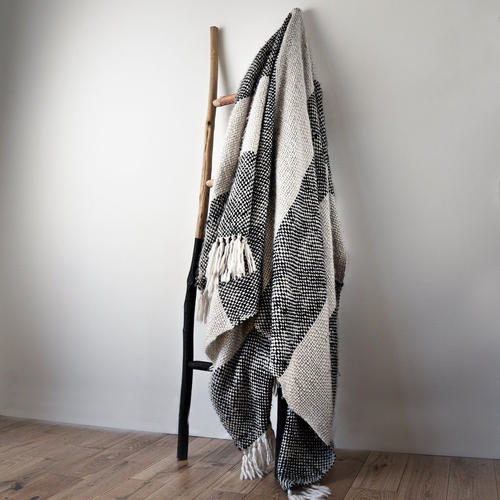 Warm Soft Blanket Black & Warm White / Chunky Knit Throw / - Etsy UK