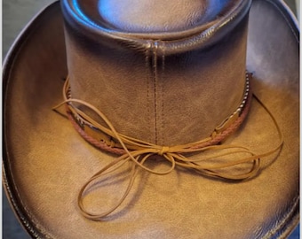 Fedora occidental de cuero artesanal: sombrero de vaquera unisex