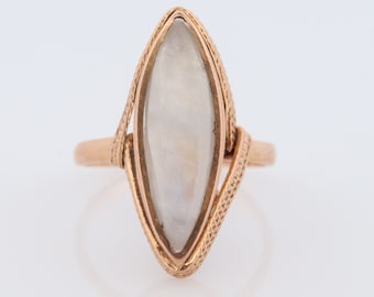 18k Large MOONSTONE  ring. 18k Gold Marquise Navette Moonstone ring