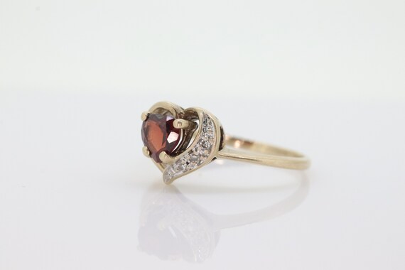 10k Garnet and Diamond Heart ring. Red Heart face… - image 3