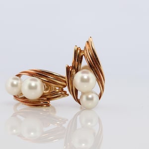 Mikimoto Earrings. Vintage 14k Gold Mikimoto Pearl Cluster Clip Ons. Unpierced