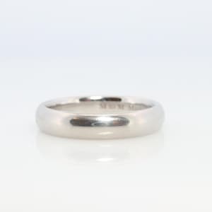 Harry Winston Ring. Comfort Fit Harry Winston Wedding 4mm Wide Band.