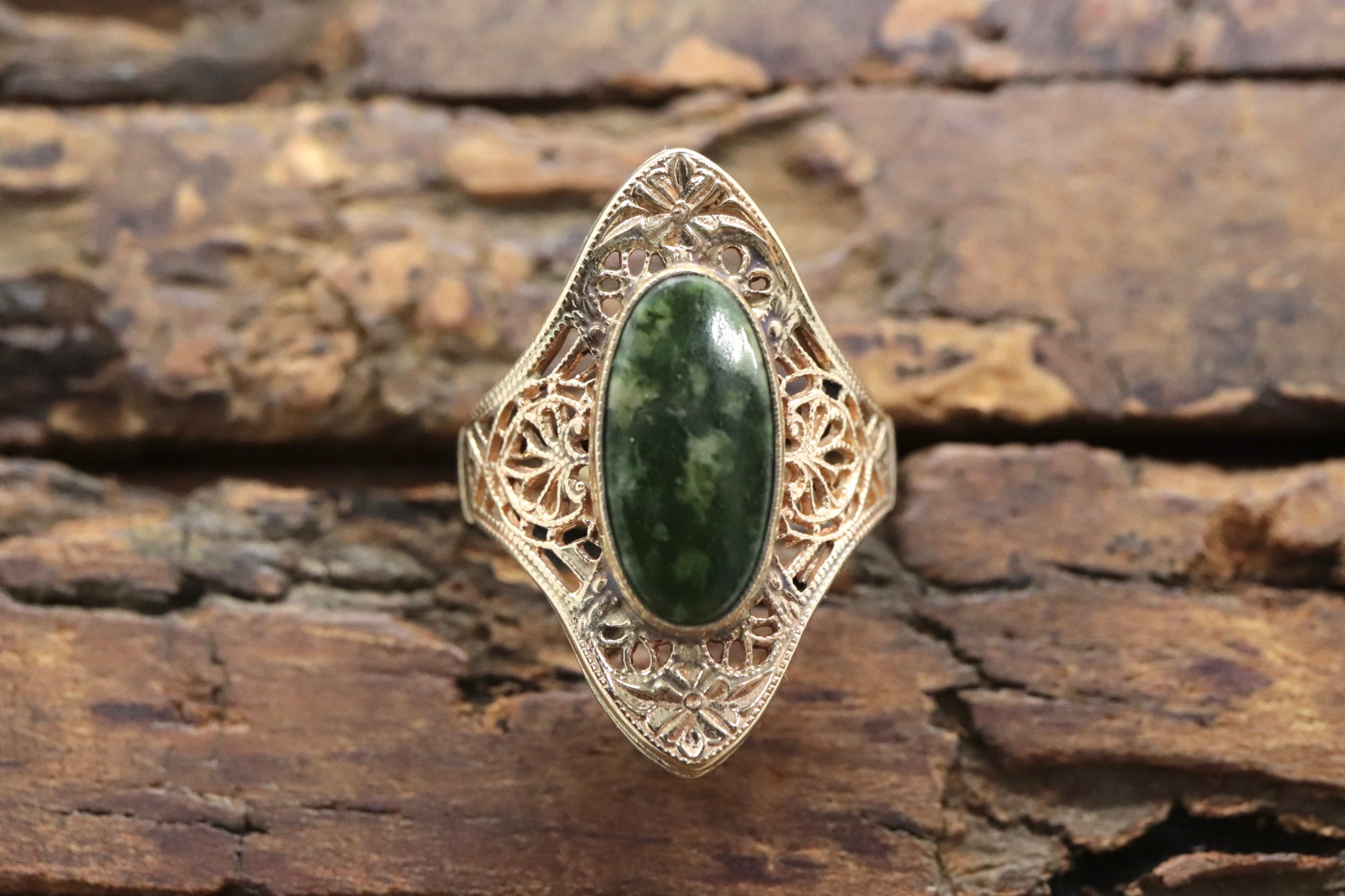 10k Open Flowers Shield and Green Moss Agate Ring. Skinny Dainty
