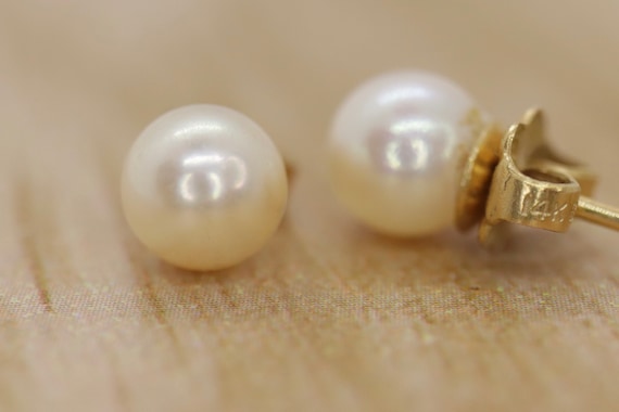 14k Pearl Stud earrings - image 1