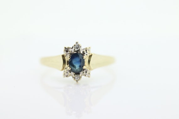 10k Blue Sapphire and Diamond Halo ring. 10k Oval… - image 5