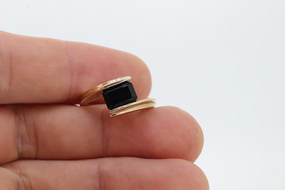 10k ONYX ring. Modern and Slim Rectangle Onyx sig… - image 6