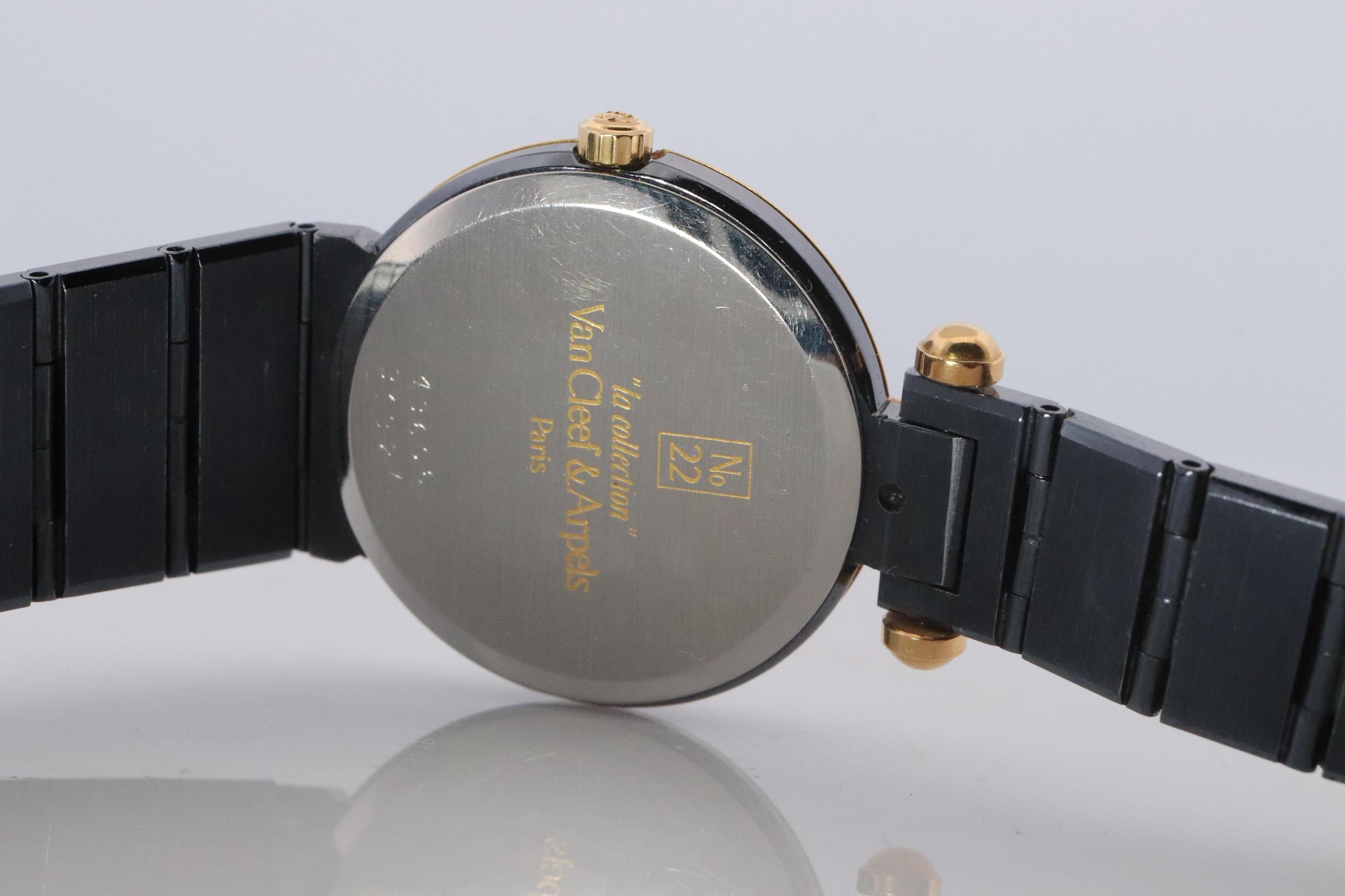 Van Cleef and Arpels 43106 Watch. La Collection Ss Round 