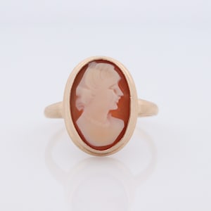 10k Cameo Oval Bezel ring. PSco Plainville Stock Cameo solitaire ring. st(74/75)
