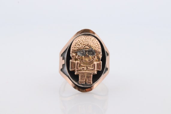 18k Heavy Signet ring. Aztec Mayan or Inca with W… - image 1