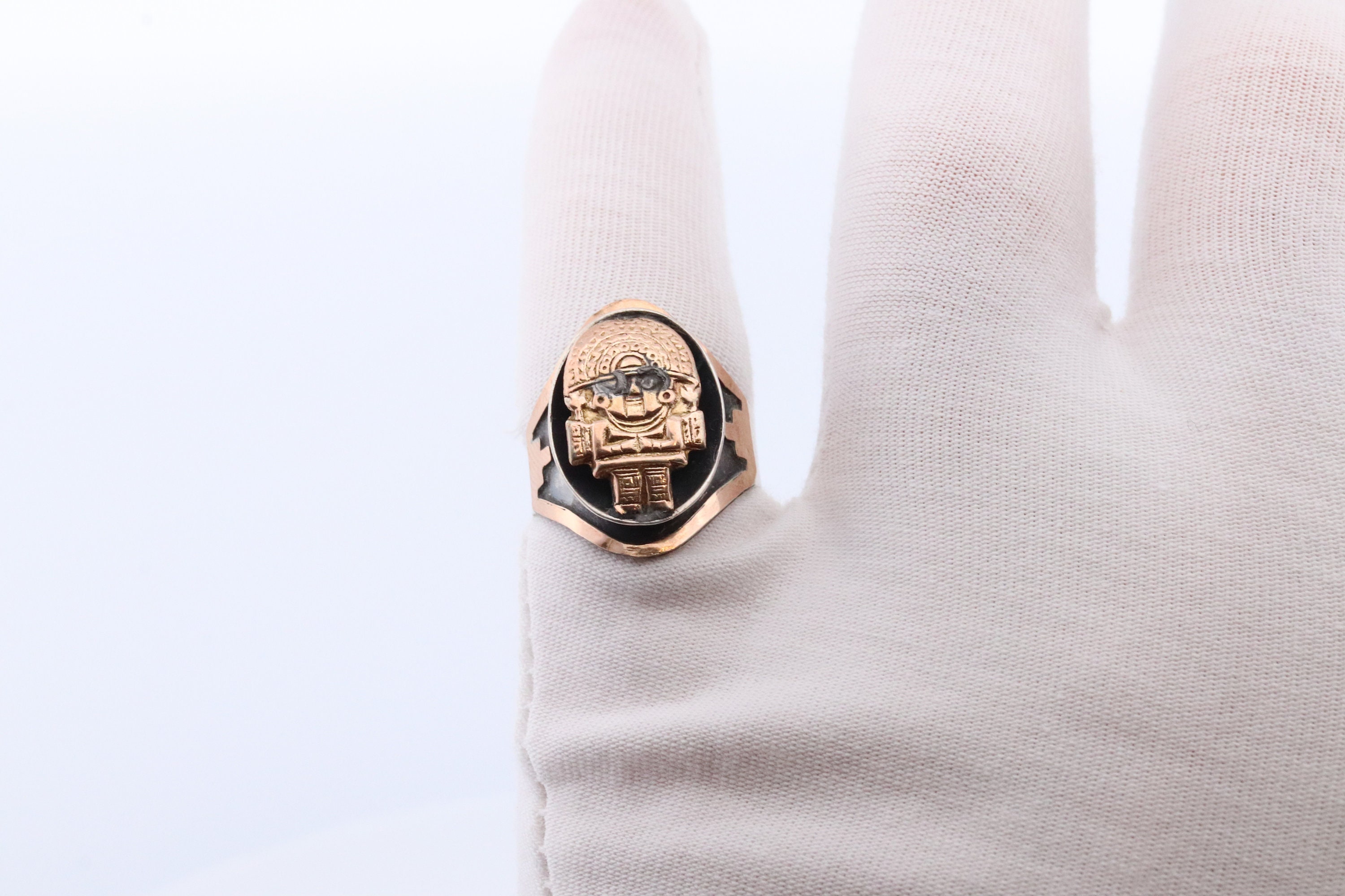 18k Heavy Signet Ring. Aztec Mayan or Inca With Warrior Head Chief Bust ...