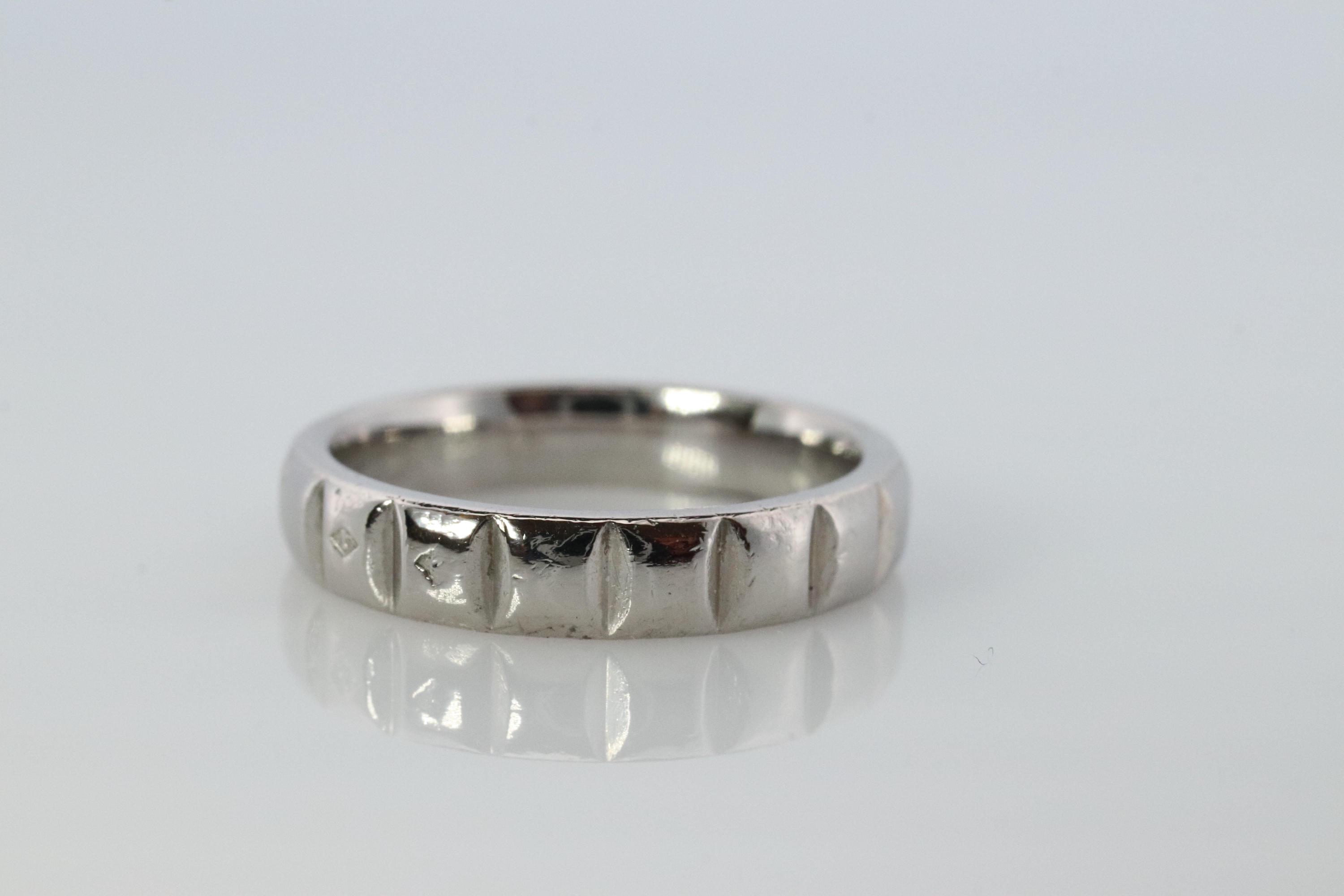 Chanel Ring. Genuine Chanel Pt950 Platinum Chocolate Bar Band