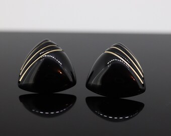 14k 彫刻オニキス トライアングル イヤリング。彫刻された宝石オニキス ゴールド インレイ スタッド イヤリング。st(37)