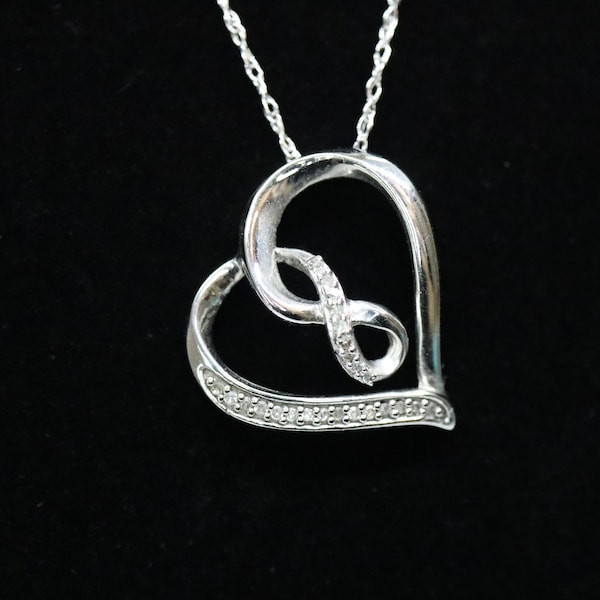 10k Open Heart Diamant Halskette. INFINITY Herz Halskette. St(57/50)