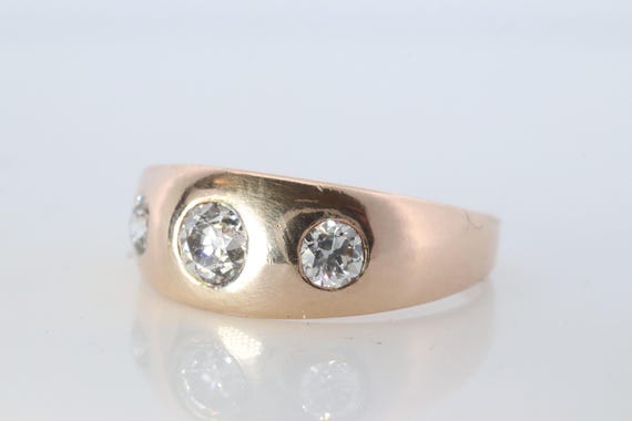 Antique gypsy set ring, - Gem