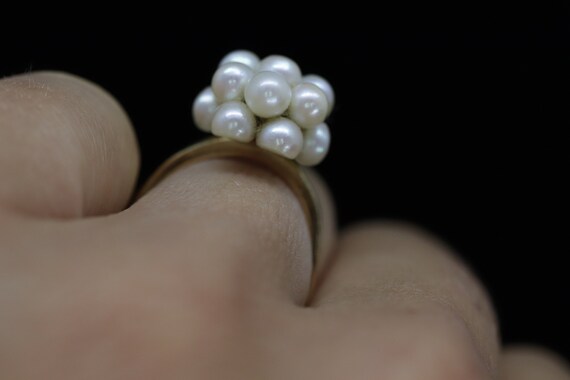 14k Pearl Cluster Ring. Size 6 4mm pearls - image 6