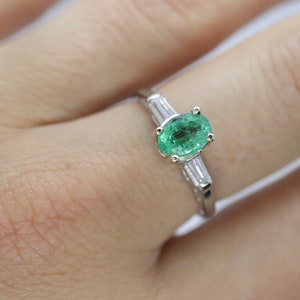 14k Oval Emerald and Baguette diamond ring. 14k white gold Green Emerald solitaire. image 3