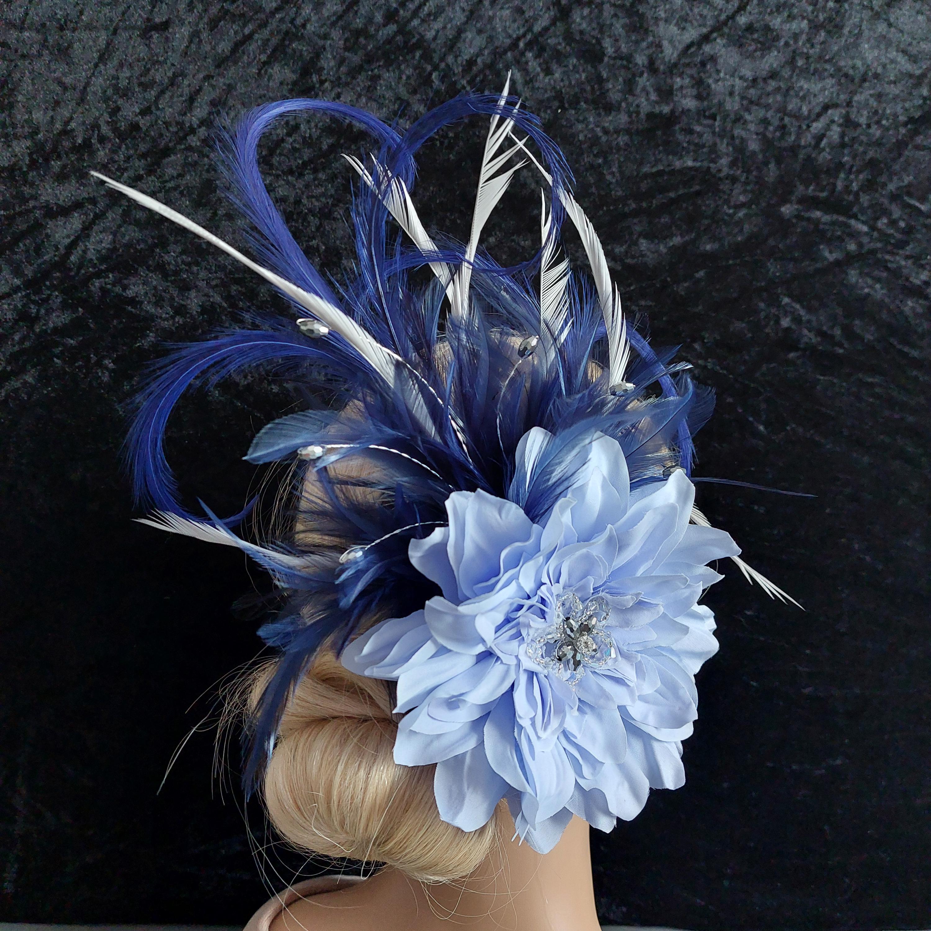 Elegant Blue Fascinator

FAS2  0226 Marge Iilane - Category: Fascinators main image 3