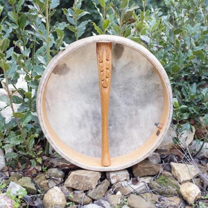 Air Tuning Shaman Drum with Hornbeam Handle