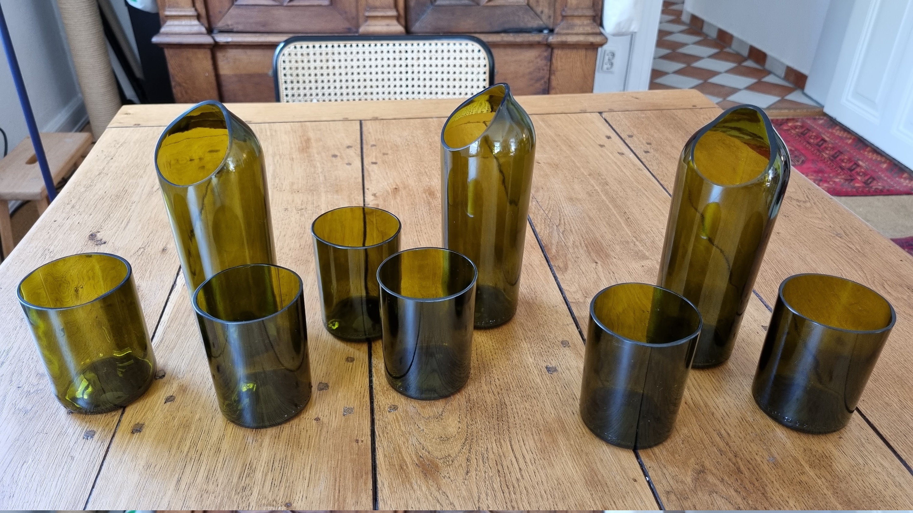 Set à Boire Se Compose de 2 Verres et d'une Carafe Upcycling Bouteille Vin La Table Table