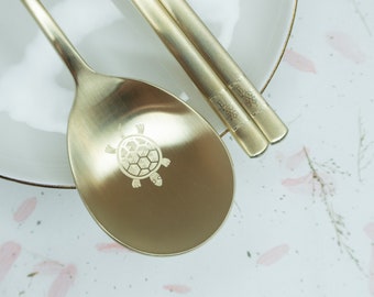 Gold Sea Turtle Design Korean Chopsticks and Spoon _ Simple Package/Made in Korea/100%Stainless Steel Flatware/Korean Gift/Custom Engraving